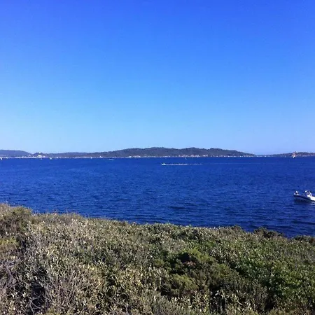 1 Face Aux Iles D'or Avec Parking, Port D'hyeres - Fr-1-335-182 Hyères