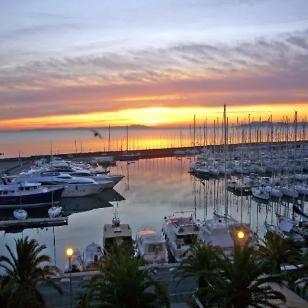 1 Face Aux Iles D'or Avec Parking, Port D'hyeres - Fr-1-335-182 Apartamento